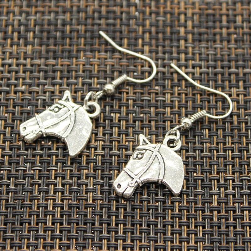 Paire de rosace tête de cheval boucle dos conchos 2 tête de cheval