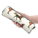 TROUSSE CHEVAUX MARRON SUR FOND CLAIR