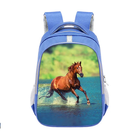 SAC À DOS CHEVAL AU GALOP DANS L’EAU