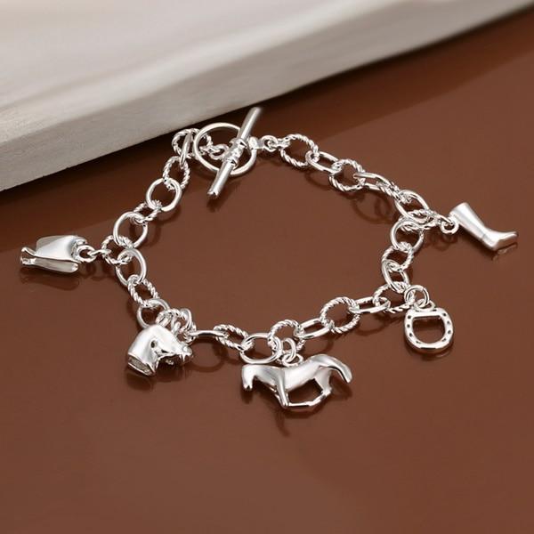 Vous trouverez ici une gamme de bracelets composés de plusieurs rangs, tresses de crins et/ou lien en cuir - Doudoux's Crins : création de bijoux en crins de cheval Vous trouverez ici une gamme de bracelets composés de plusieurs rangs, tresses de crins et/ou lien en cuir - Doudoux's Crins : création de bijoux en crins de cheval